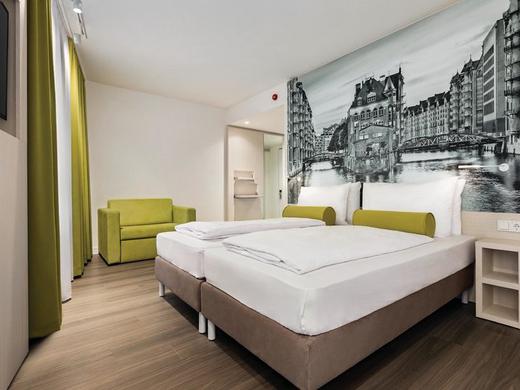 Super 8 by Wyndham Hamburg Mitte