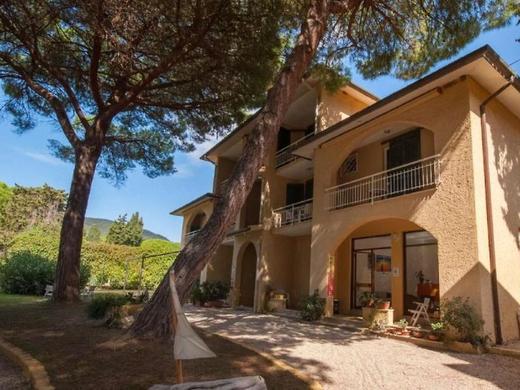 Residence Golfo Della Lacona