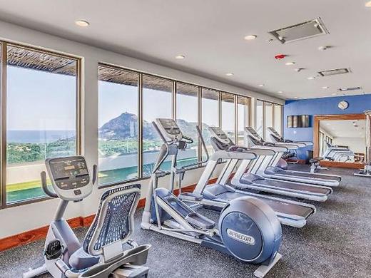 Hampton Inn & Suites by Hilton Los Cabos