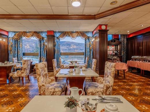 Muthu Fort William Hotel