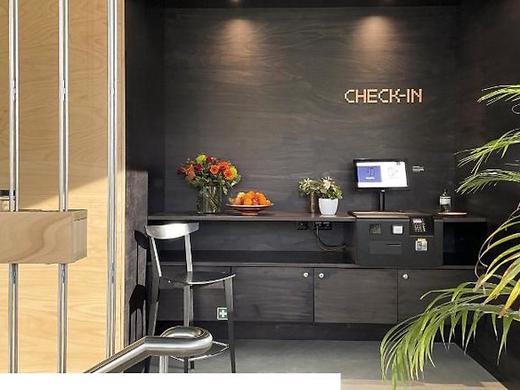 Riva Rooms & Studios