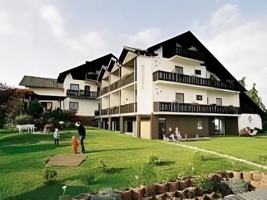 Hotel & Ferienwohnungen Seeschlößchen