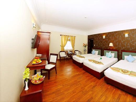 Happy Life Green Hotel