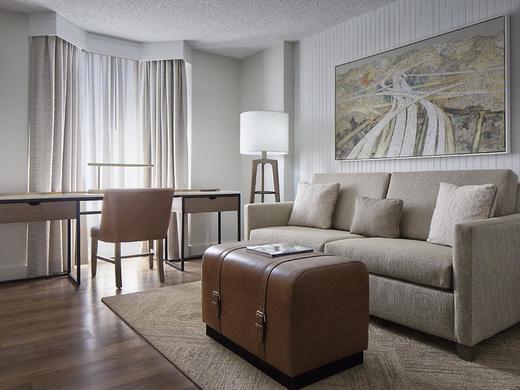 Sheraton Suites Market Center Dallas