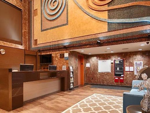 Best Western Plus Brooklyn Bay Hotel