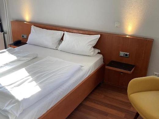 Wald & Golfhotel Lottental