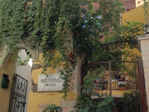 Belmondo Hotel