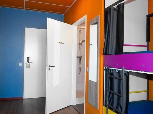 Amsterdam Teleport Hotel