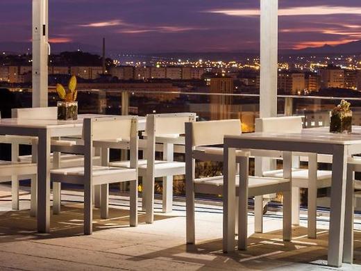 Palau de Bellavista by URH