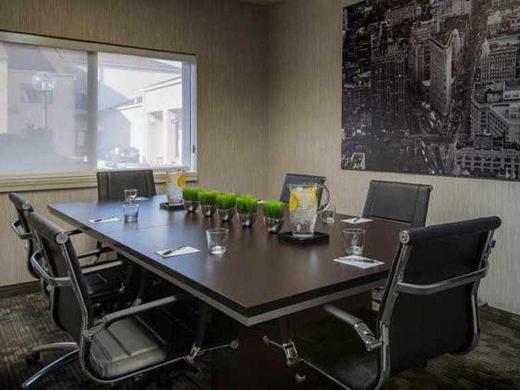 Courtyard by Marriott Dallas Addison/Midway