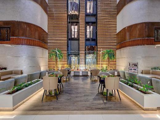 Howard Johnson Plaza by Wyndham Dubai Deira