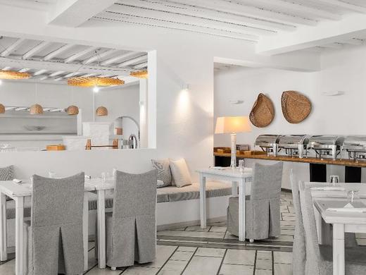 Mr. and Mrs. White Tinos Boutique Resort