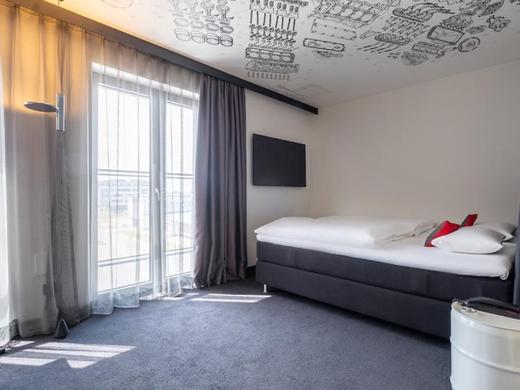 V8 Hotel Köln @MOTORWORLD, an Ascend Hotel Collection Member
