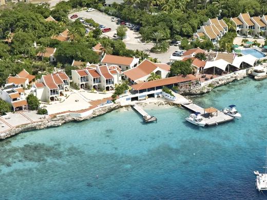 Captain Don's Habitat