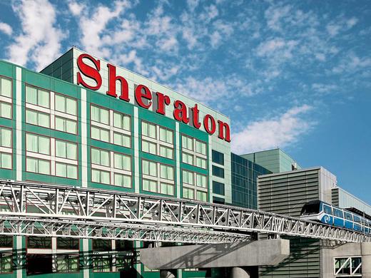 Sheraton Gateway Hotel in Toronto International Airport