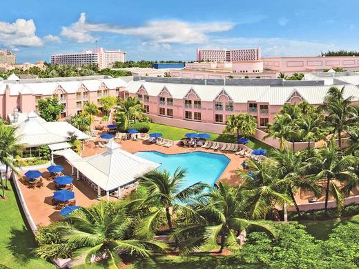 Comfort Suites Paradise Island
