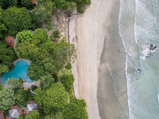 Capitan Suizo Beachfront Boutique Hotel