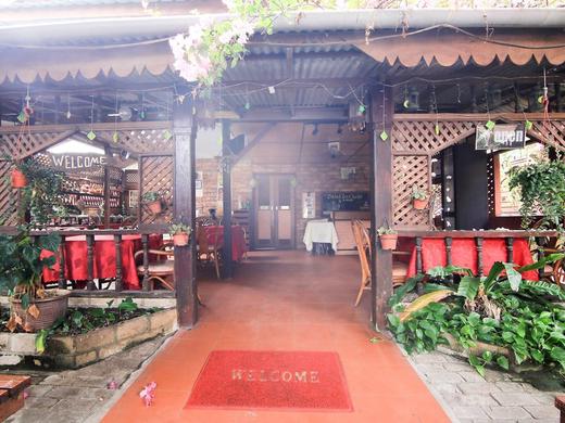 Oyo 44084 Ombak Inn Chalet