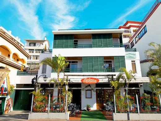 Apartamentos Turisticos Vitoria by Petit Hotels