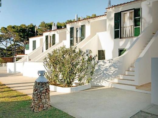 Apartamentos Cala Blanca