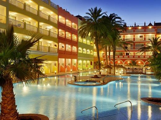 Mediterraneo Bay Hotel & Resort