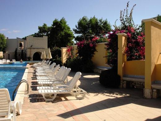 Baia degli Aranci Village