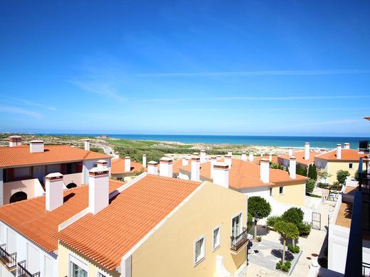 The Village Praia D'el Rey