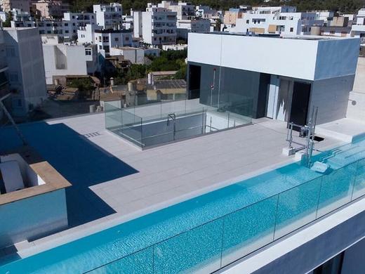 M. Hotel inkl. Mietwagen