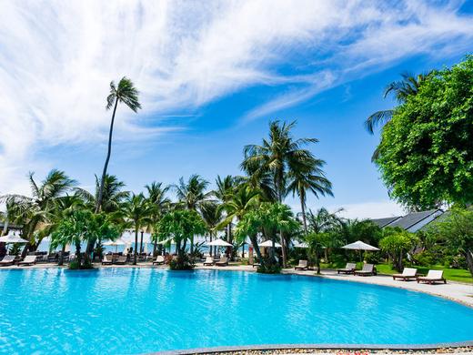 Oriental Pearl Beach Resort