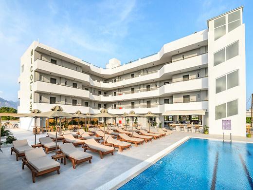 Nicolas Grand Suites - Adults Only