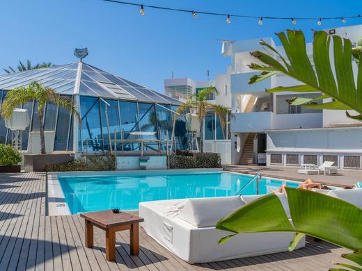 Bora Bora Ibiza - Adults Only