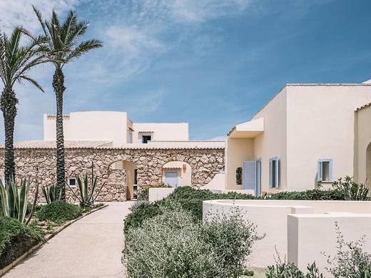 Mangias Favignana Resort