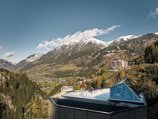 Urban Nature Bad Gastein - Badeschloss