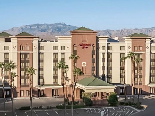 Hampton Inn Tropicana