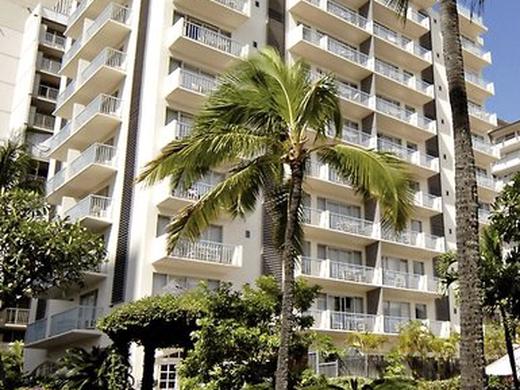 Coconut Waikiki Hotel