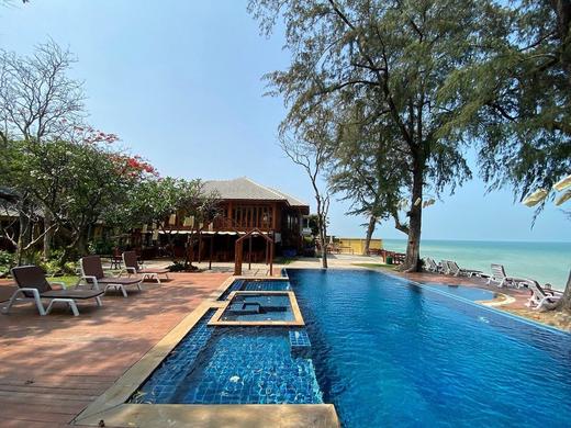 Baan Talay Dao Resort