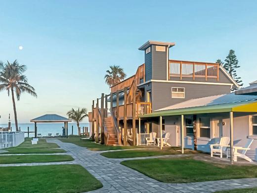 Lost Inn Paradise Cocoa Beach