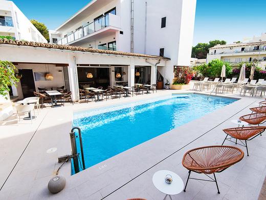 Petit Garden Hotel by Flacalco