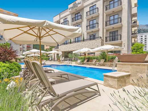 Hotel Momentum by Aycon