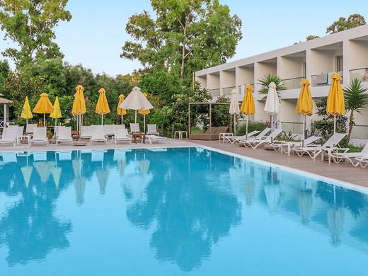 Nasos Hotel & Resort