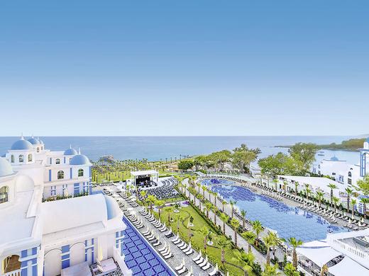 Rubi Platinum Resort