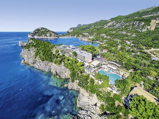 Akrotiri Beach Hotel