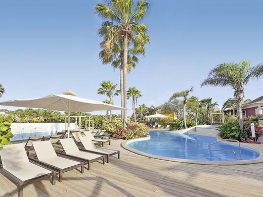 Chogogo Dive & Beach Resort