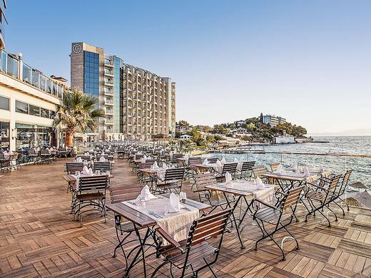 Hotel Charisma de Luxe