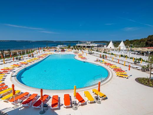 GRAND KAZELA Camp. Homes