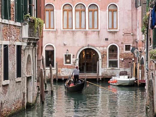 AllAngelo Art Hotel