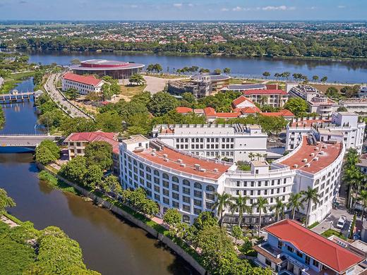 Silk Path Grand Hue Hotel
