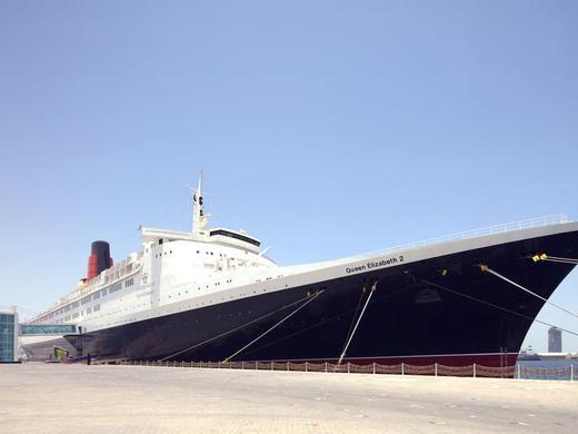 Queen Elizabeth 2