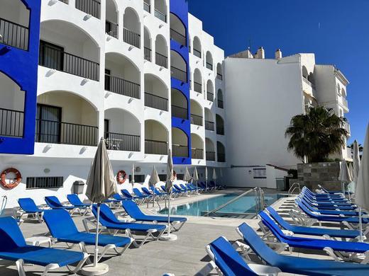 Perla Marina Hotel