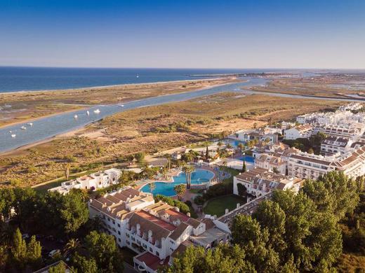 Golden Club Cabanas